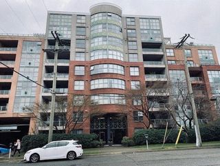 Photo 1: 304 518 W 14TH Avenue in Vancouver: Fairview VW Condo for sale in "PACIFICA" (Vancouver West)  : MLS®# R2780627
