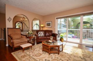 Photo 8: 927 Woodhall Dr in Saanich: SE High Quadra House for sale (Saanich East)  : MLS®# 926779