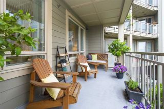 Photo 21: 303 119 W 22ND Street in North Vancouver: Central Lonsdale Condo for sale in "Anderson Walk" : MLS®# R2479541