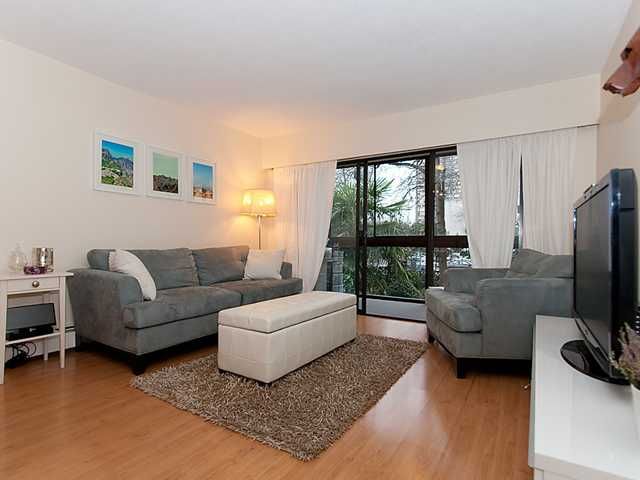 Main Photo: 204 1140 Pendrell Street in Vancouver: West End VW Condo for sale (Vancouver West)  : MLS®# V985799