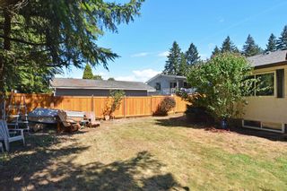 Photo 11: 1905 LYNN Avenue in Abbotsford: Central Abbotsford House for sale : MLS®# R2107862