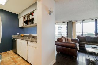 Photo 7: 905 4353 HALIFAX Street in Burnaby: Brentwood Park Condo for sale in "Brent Gardens" (Burnaby North)  : MLS®# R2439077