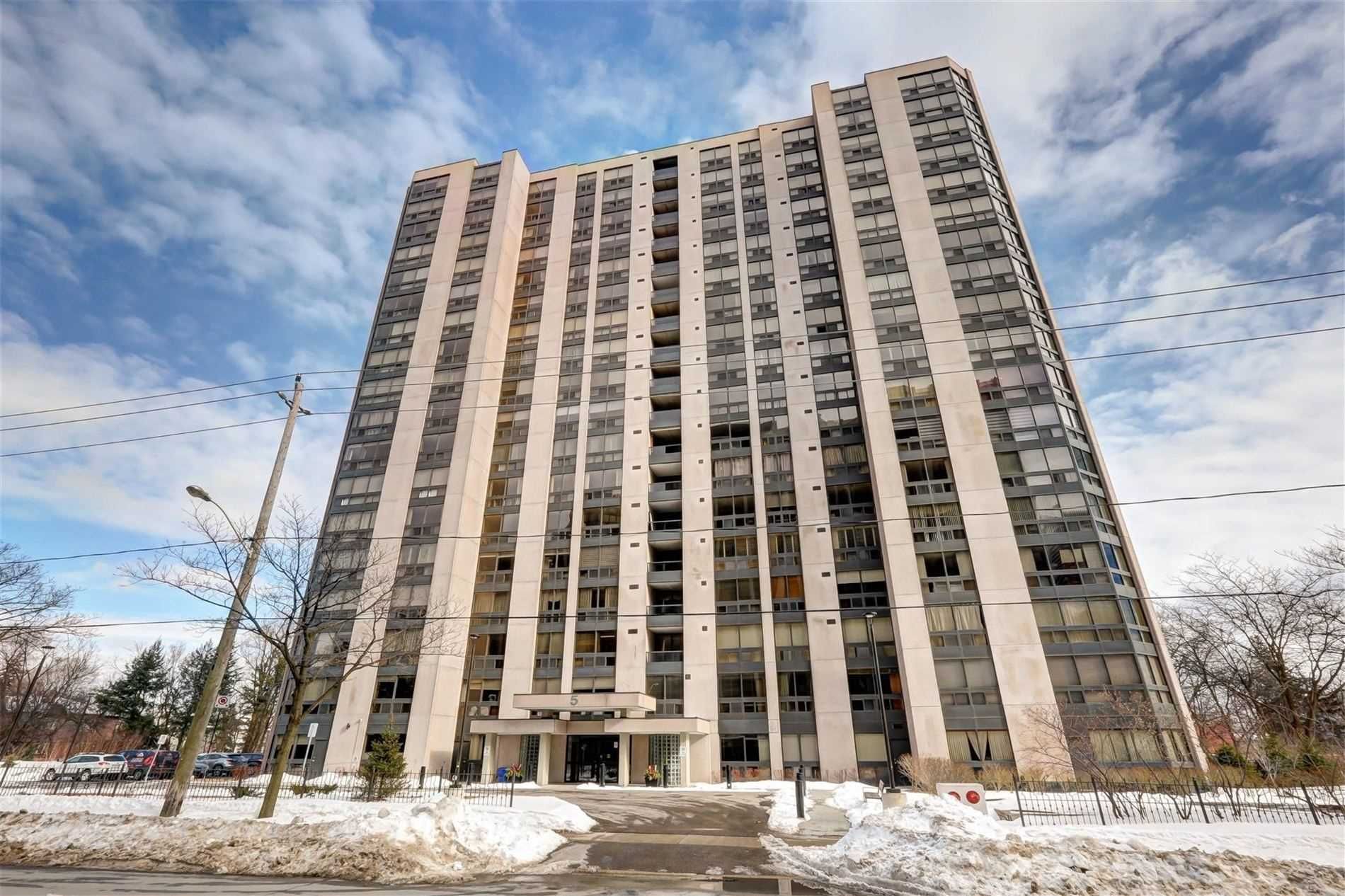 Main Photo: Ph3 5 Kenneth Avenue in Toronto: Willowdale East Condo for sale (Toronto C14)  : MLS®# C5498610