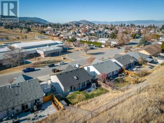Photo 12: 2089 TREMERTON DRIVE in Kamloops: House for sale : MLS®# 177974