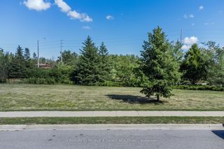 Photo 40: 65 Louvain Drive in Brampton: Vales of Castlemore North House (2-Storey) for sale : MLS®# W8293614