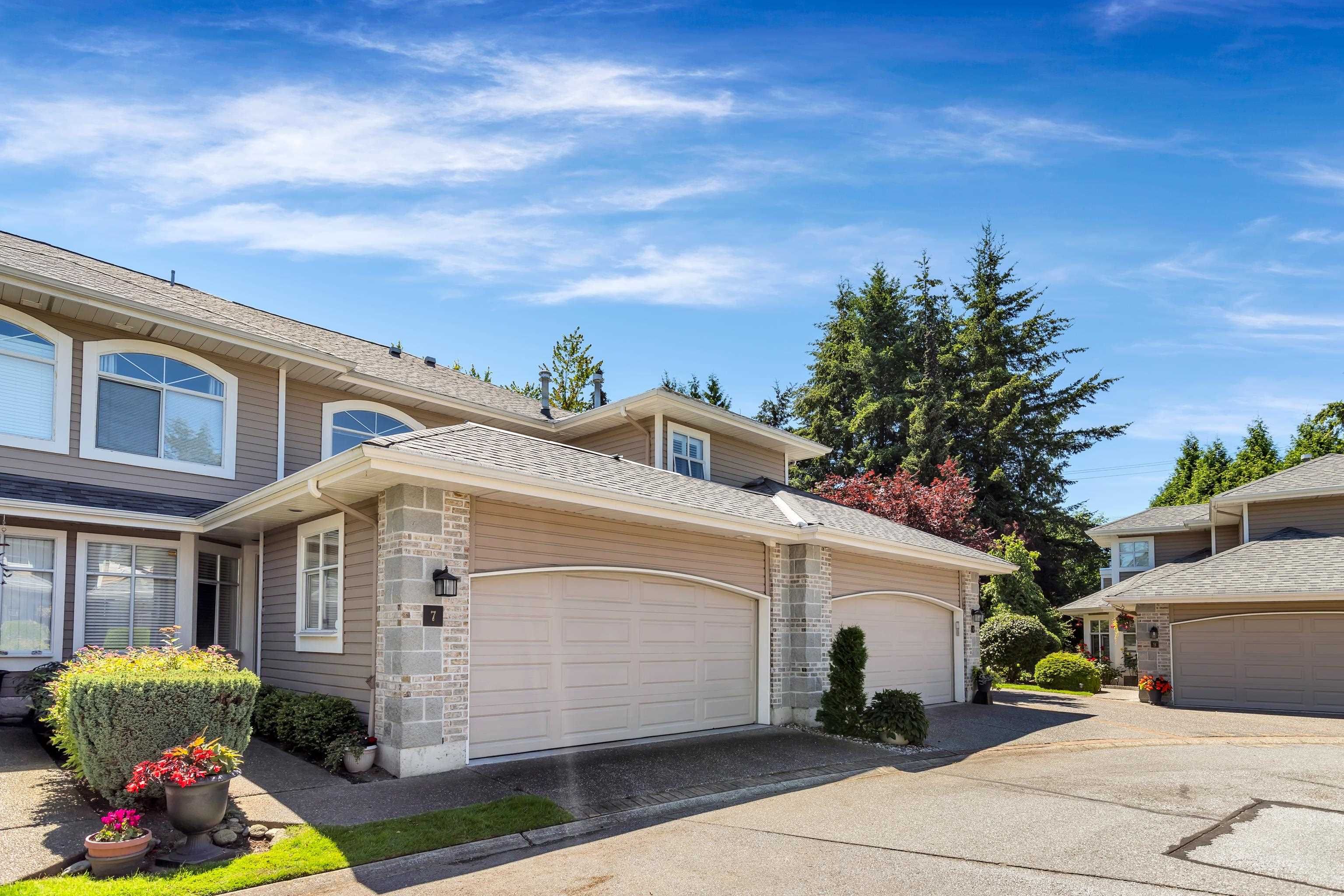 Main Photo: 7 15273 24 Avenue in Surrey: King George Corridor Townhouse for sale in "THE PENINSULA" (South Surrey White Rock)  : MLS®# R2708805