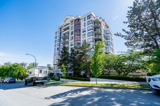 Main Photo: 303 220 ELEVENTH Street in New Westminster: Uptown NW Condo for sale in "Queen's Cove" : MLS®# R2883858