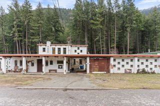 Photo 2: 50450 TRANS CANADA Highway in Boston Bar / Lytton: Fraser Canyon House for sale : MLS®# R2859484