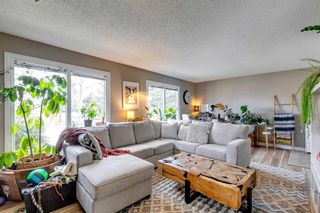 Photo 2: 99 Midpark Drive SE in Calgary: Midnapore Detached for sale : MLS®# A2120980