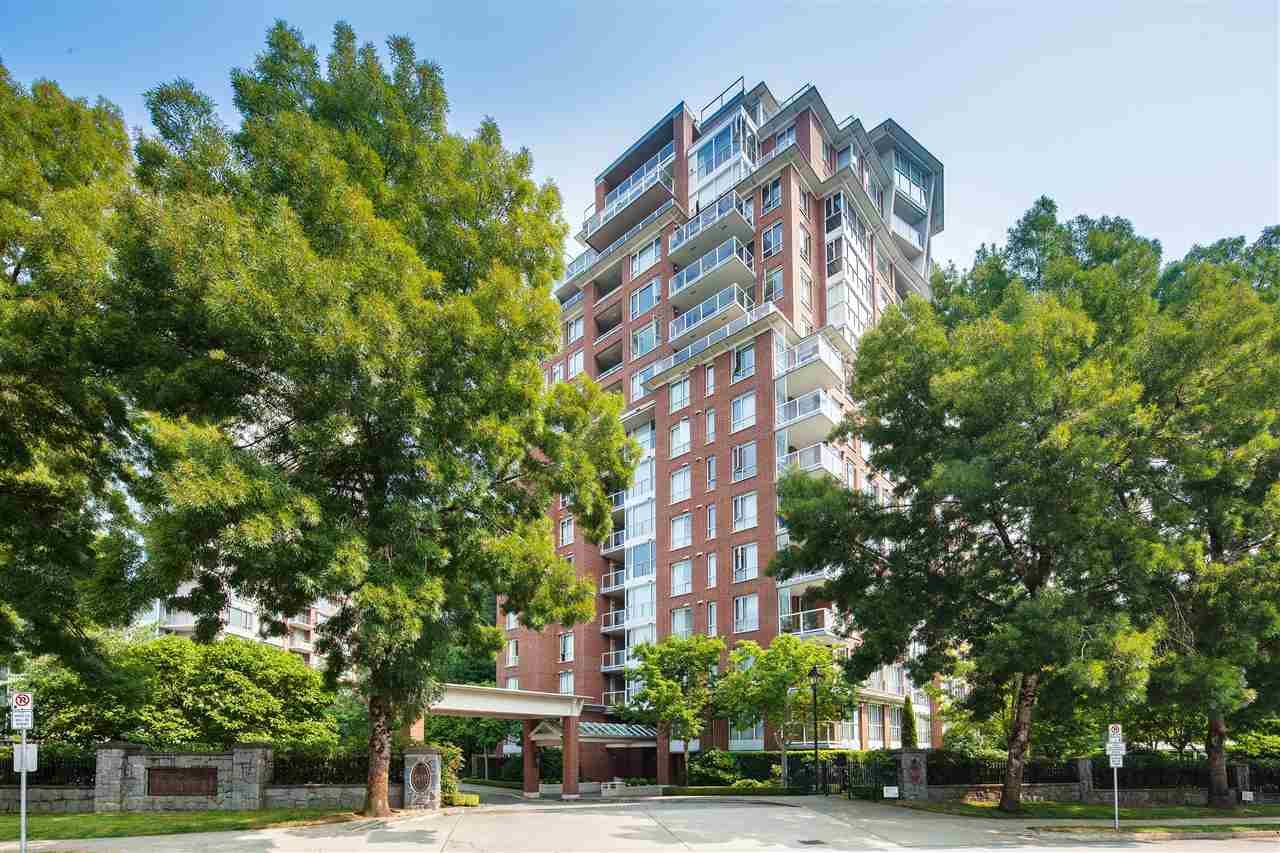Main Photo: 701 5615 HAMPTON Place in Vancouver: University VW Condo for sale in "The Balmoral at Hampton" (Vancouver West)  : MLS®# R2195977
