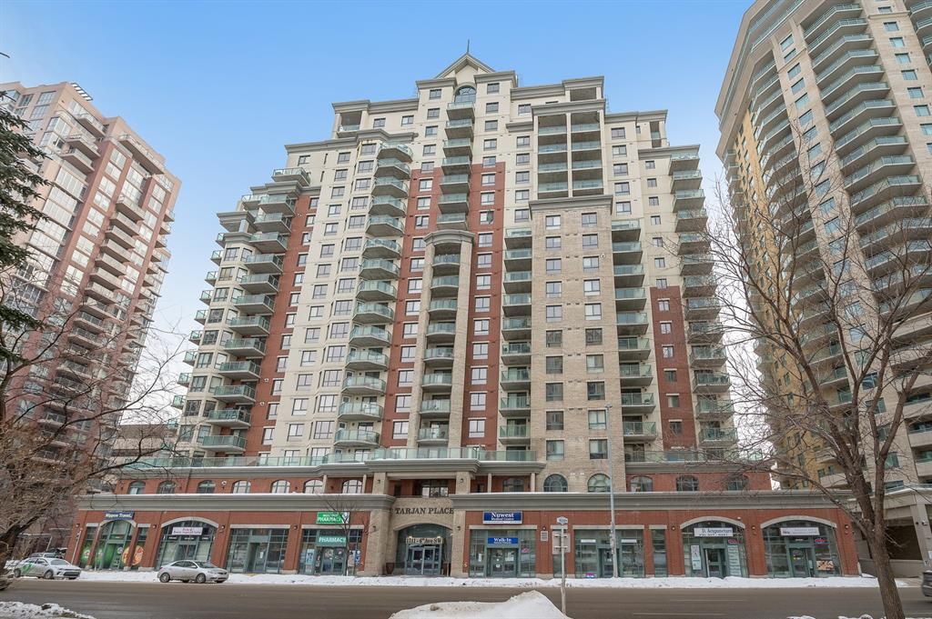 Main Photo: 2004 1111 6 Avenue SW in Calgary: Downtown West End Apartment for sale : MLS®# A2030341