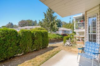 Photo 4: 13 33123 GEORGE FERGUSON Way in Abbotsford: Central Abbotsford Townhouse for sale in "Britton Properties" : MLS®# R2717644