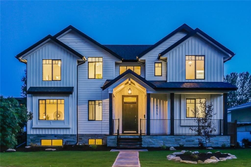 Main Photo: 6015 BOWWATER Crescent NW in Calgary: Bowness Detached for sale : MLS®# C4293664