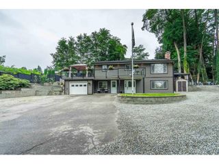 Photo 1: 33001 BRUCE Avenue in Mission: Mission BC House for sale : MLS®# R2613423
