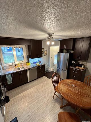 Photo 8: 315 Thomson Street in Outlook: Residential for sale : MLS®# SK952905