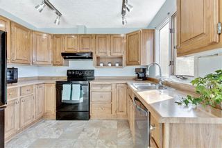 Photo 6: 110 GLAMIS Terrace SW in Calgary: Glamorgan Row/Townhouse for sale : MLS®# C4290027