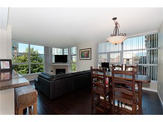 Photo 2: 401 189 NATIONAL Avenue in Vancouver: Mount Pleasant VE Condo for sale in "SUSSEX" (Vancouver East)  : MLS®# V906022
