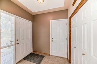 Photo 7: 1011 Sierra Morena Park SW in Calgary: Signal Hill Row/Townhouse for sale : MLS®# A2128689