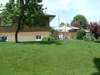 Photo 12: 35 Doerr Road in Toronto: House (Bungalow) for sale (E09: TORONTO)  : MLS®# E1897274