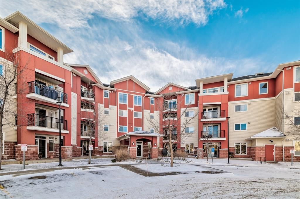Main Photo: 201 162 Country Village Circle in Calgary: Country Hills Village Apartment for sale : MLS®# A1168604