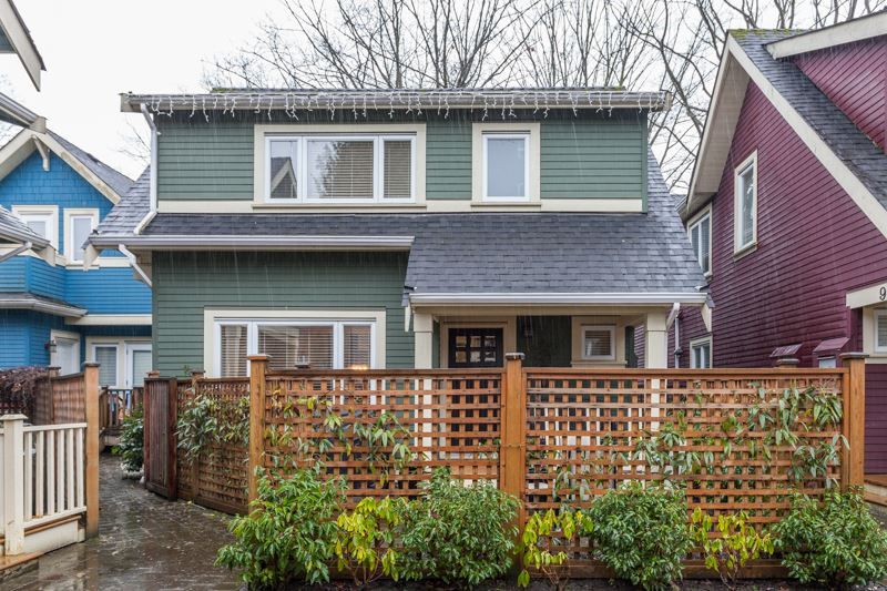 Main Photo: 987 E 21ST Avenue in Vancouver: Fraser VE 1/2 Duplex for sale (Vancouver East)  : MLS®# R2029988