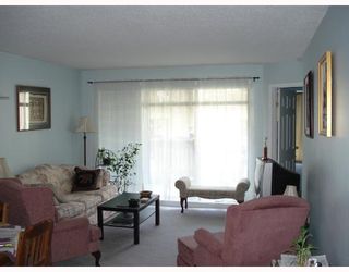 Photo 1: 206 9867 MANCHESTER Drive in Burnaby: Cariboo Condo for sale in "BARCLAY WOODS" (Burnaby North)  : MLS®# V709769