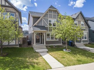Main Photo: 18 Evansborough Crescent NW in Calgary: Evanston Detached for sale : MLS®# A2117625