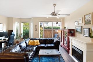 Photo 4: 101 1510 Hillside Ave in Victoria: Vi Oaklands Row/Townhouse for sale : MLS®# 919279