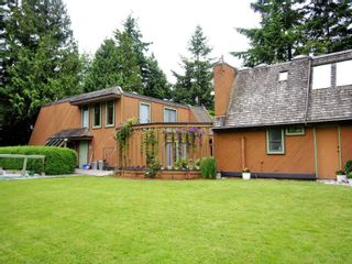 Photo 8: 2440 139 Street in Surrey: Elgin Chantrell House for sale (South Surrey White Rock)  : MLS®# F2613628