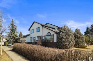 Photo 8: 843 WANYANDI Road in Edmonton: Zone 22 House for sale : MLS®# E4377930