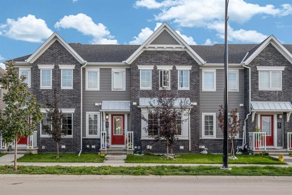 Main Photo: 63 Yorkville Avenue SW in Calgary: Yorkville Row/Townhouse for sale : MLS®# A2080351