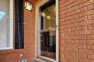 Photo 3: 49 Landerville Lane in Clarington: Bowmanville House (2-Storey) for sale : MLS®# E7305004