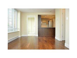 Photo 3: 906 1088 RICHARDS Street in Vancouver: Yaletown Condo for sale in "RICHARDS" (Vancouver West)  : MLS®# V1115263