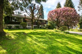Photo 3: 620 PORTER Street in Coquitlam: Central Coquitlam House for sale : MLS®# R2164507