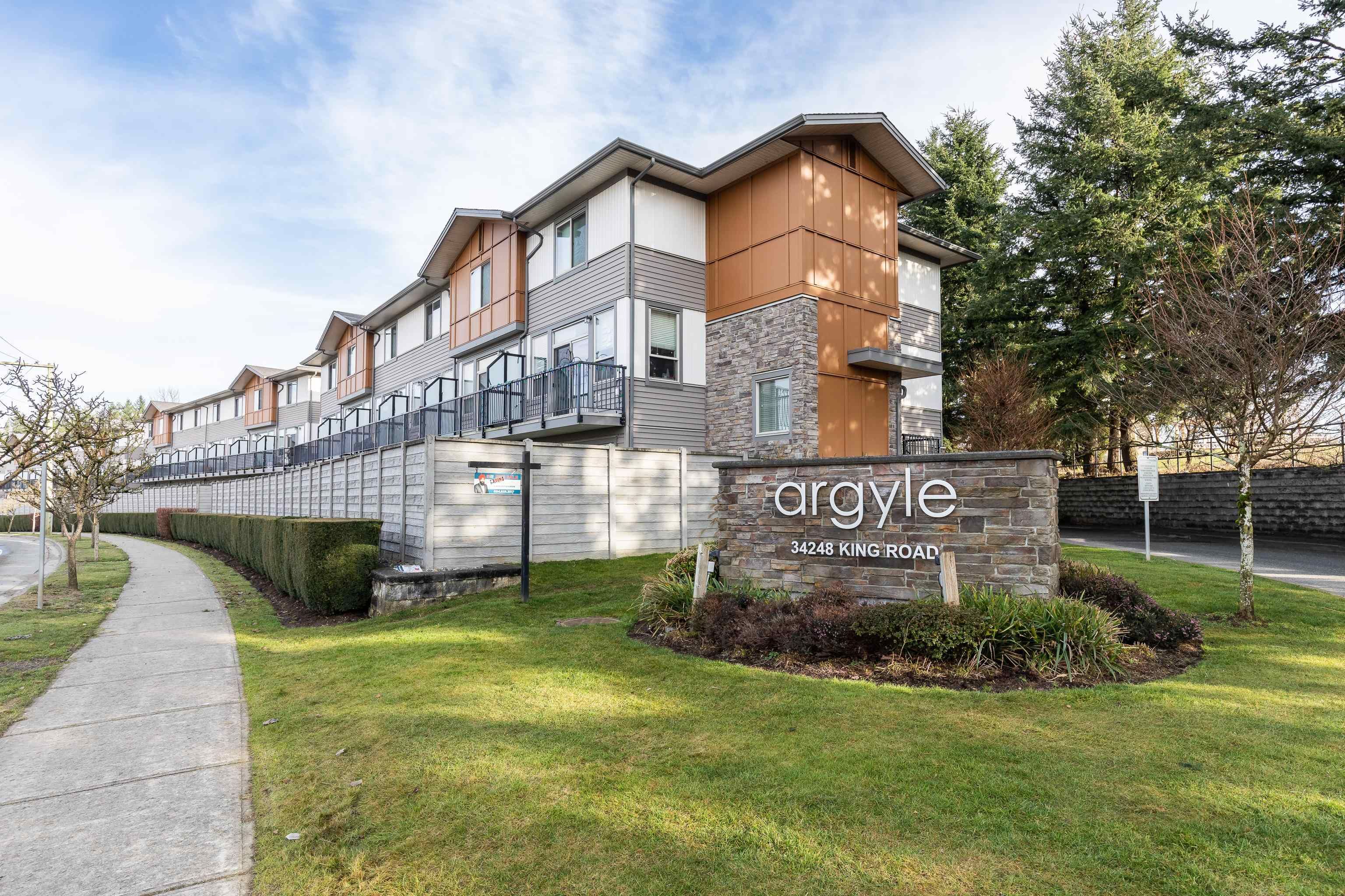 Main Photo: 21 34248 KING Road in Abbotsford: Poplar Townhouse for sale in "ARGYLE" : MLS®# R2647701