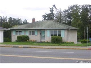 Photo 1:  in VICTORIA: Es Kinsmen Park House for sale (Esquimalt)  : MLS®# 363888