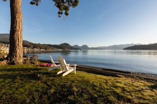 Photo 1: 362 AVALON Drive in Gibsons: Gibsons & Area House for sale (Sunshine Coast)  : MLS®# R2860048