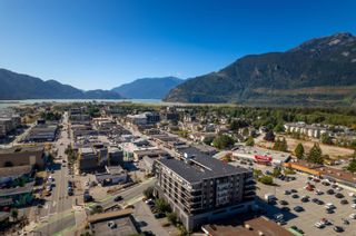 Photo 25: 503 1365 PEMBERTON Avenue in Squamish: Downtown SQ Condo for sale in "Vantage" : MLS®# R2873090