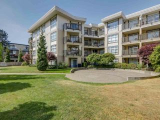 Photo 16: 307 15168 19TH Avenue in Surrey: Sunnyside Park Surrey Condo for sale in "The Mint" (South Surrey White Rock)  : MLS®# R2070329