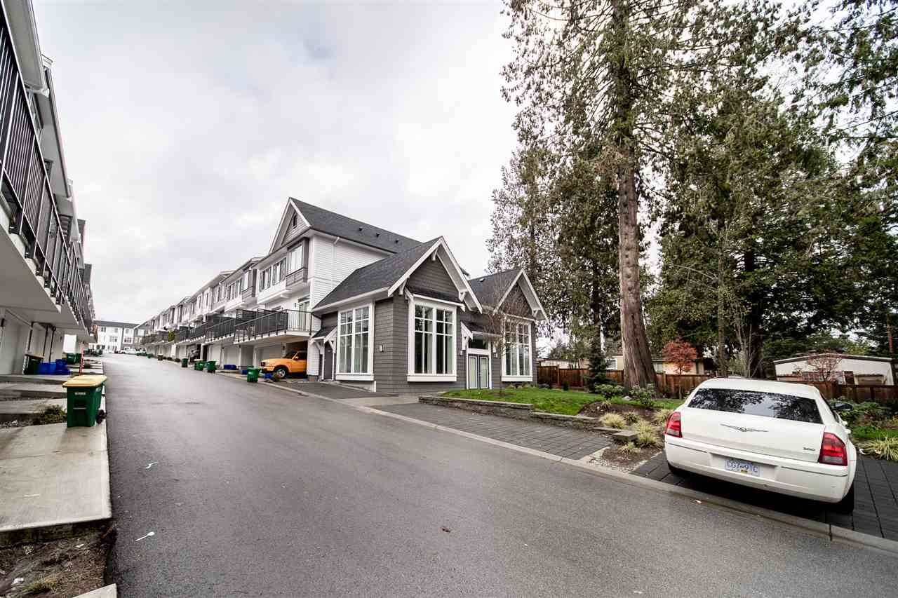 Photo 20: Photos: 47 8130 136A Street in Surrey: Bear Creek Green Timbers Townhouse for sale : MLS®# R2324404