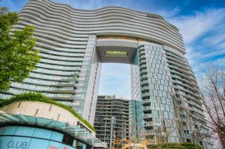 Photo 3: 1111 89 NELSON Street in Vancouver: Yaletown Condo for sale in "The Arc" (Vancouver West)  : MLS®# R2826557