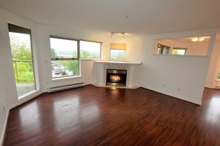 Photo 2: 204 74 RICHMOND Street in New Westminster: Fraserview NW Condo for sale in "GOVERNOR'S COURT" : MLS®# R2578238