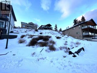 Photo 3: 6476 Renfrew Court in Peachland: Vacant Land for sale : MLS®# 10302109