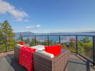 Photo 2: 583 Bay Bluff Pl in Mill Bay: ML Mill Bay House for sale (Malahat & Area)  : MLS®# 840583