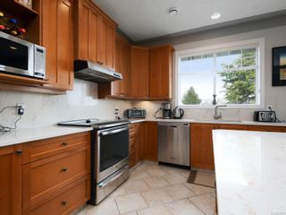 Photo 7: 4 2525 Oakville Ave in Sidney: Si Sidney South-East Condo for sale : MLS®# 866950
