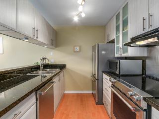 Photo 7: 108 825 W 7TH Avenue in Vancouver: Fairview VW Townhouse for sale in "Ballentyne Square" (Vancouver West)  : MLS®# R2132949