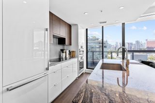 Photo 12: 805 1678 PULLMAN PORTER Street in Vancouver: Mount Pleasant VE Condo for sale in "Navio-North" (Vancouver East)  : MLS®# R2809482