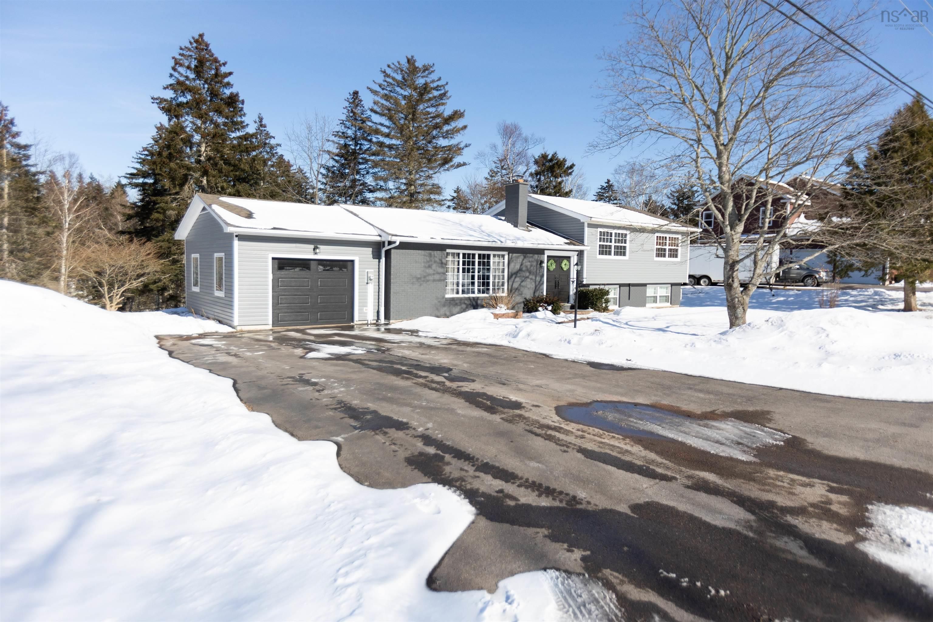 Main Photo: 71 Biggs Drive in East Amherst: 101-Amherst, Brookdale, Warren Residential for sale (Northern Region)  : MLS®# 202203254