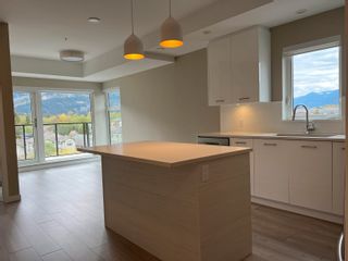 Photo 4: 515 38033 SECOND Avenue in Squamish: Downtown SQ Condo for sale in "AMAJI" : MLS®# R2686350