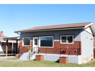 Photo 1: 512 5TH STREET S in Cranbrook: House for sale : MLS®# 2476375